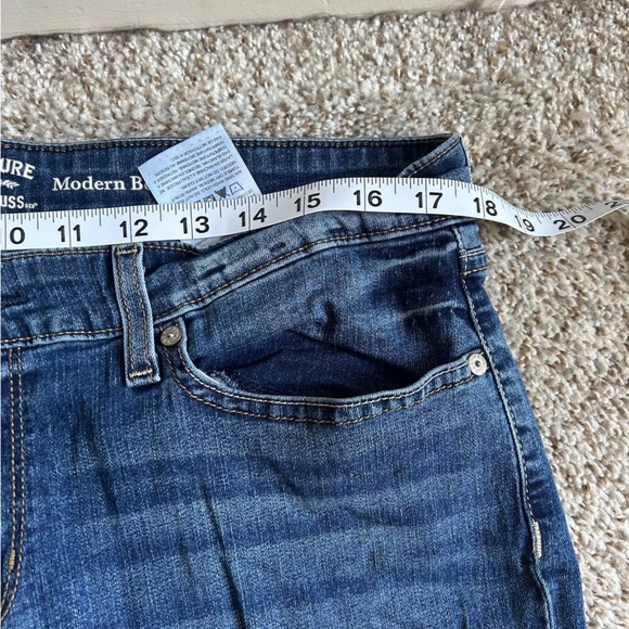 Levi's Women's Boot Cut Jeans in Deep Blue Casual Denim 18 34 - Picture 6 of 8